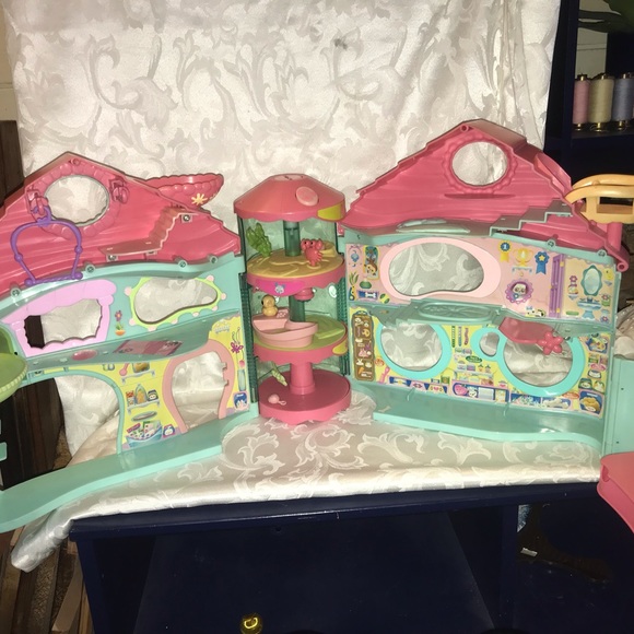 2005 Littlest Pet Shop**Biggest Littlest Pet Shop house - Picture 4 of 4